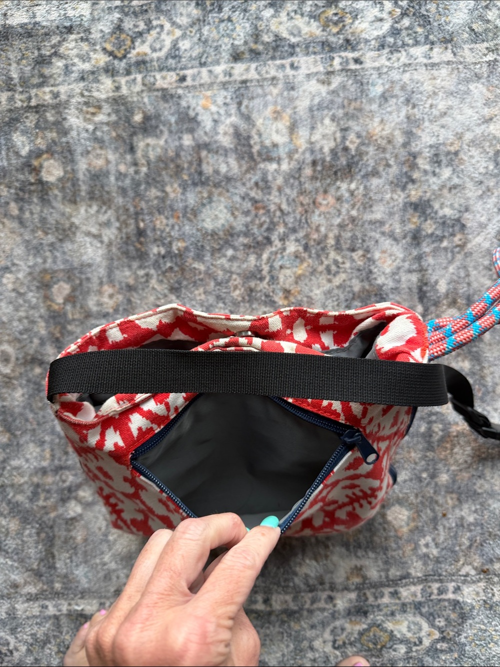 KAVU Red and White Patterned Crossbody Bag - Picture 5 of 5